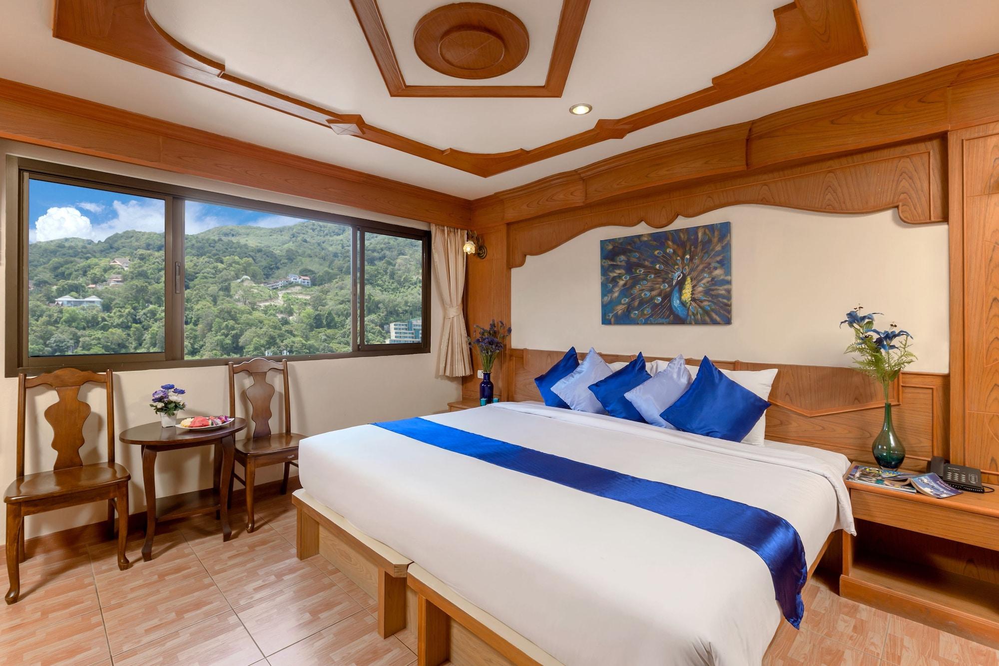 Tiger Hotel Patong Bagian luar foto