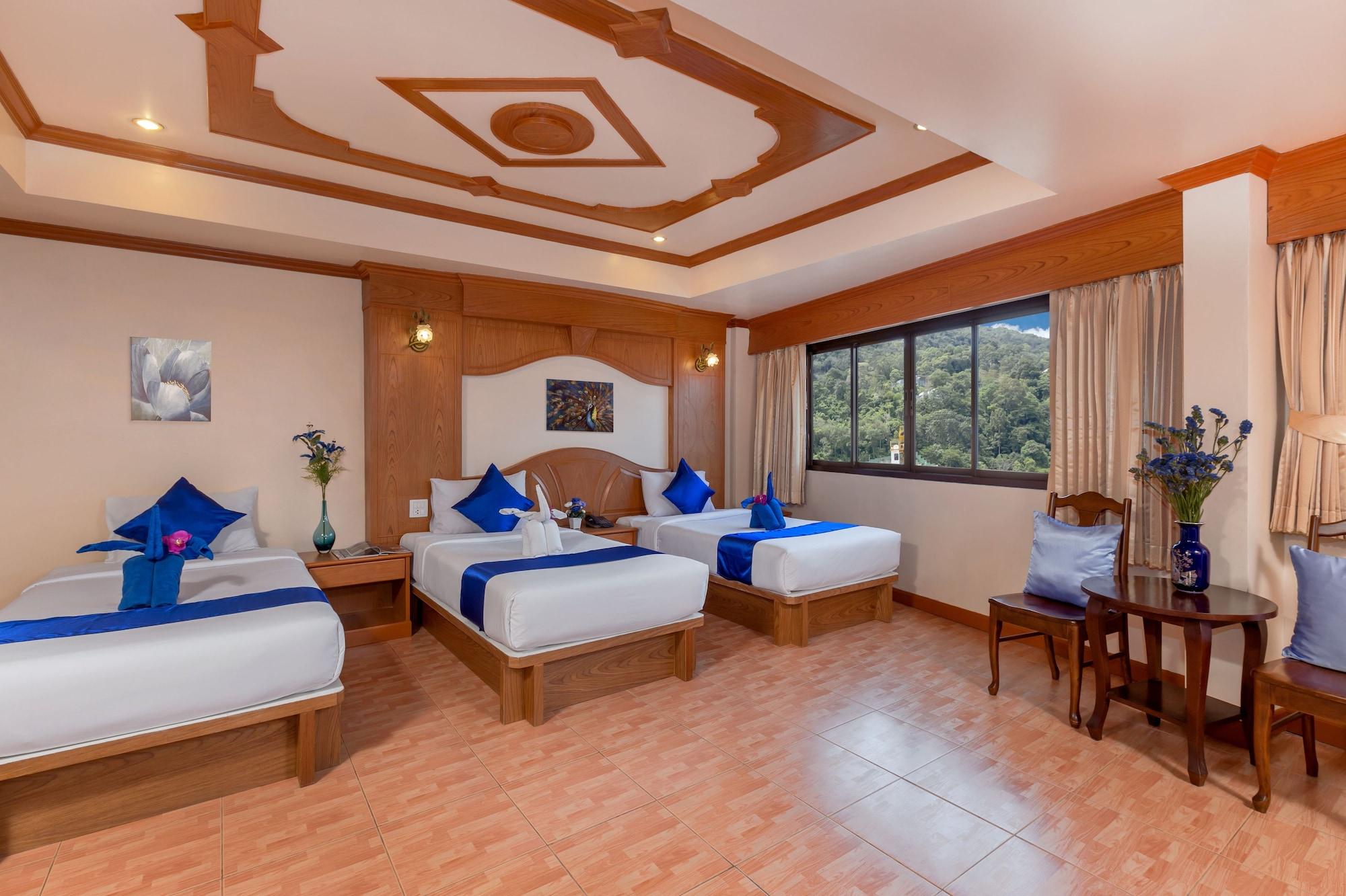 Tiger Hotel Patong Bagian luar foto