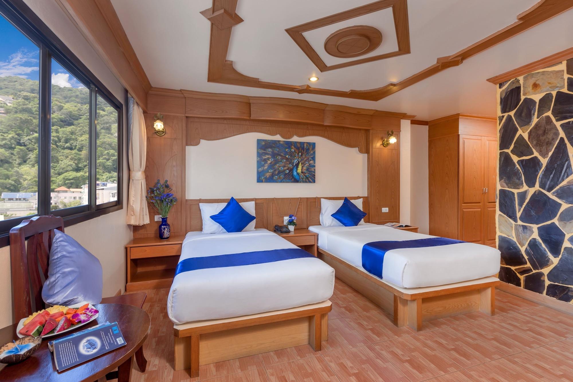 Tiger Hotel Patong Bagian luar foto